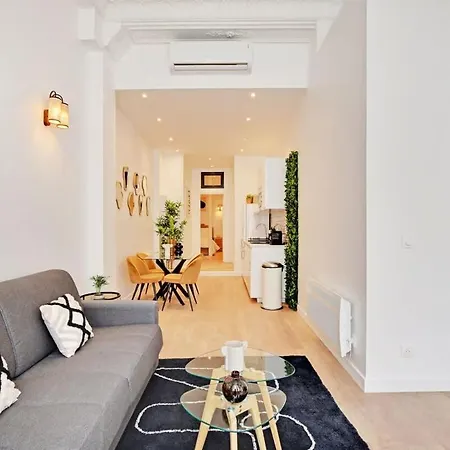 Keyz - 1 Bedroom Near The Exhibition Center Lejlighed *